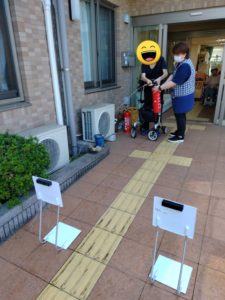 老人ホームで消火訓練