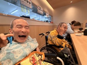 老人ホーム 外食